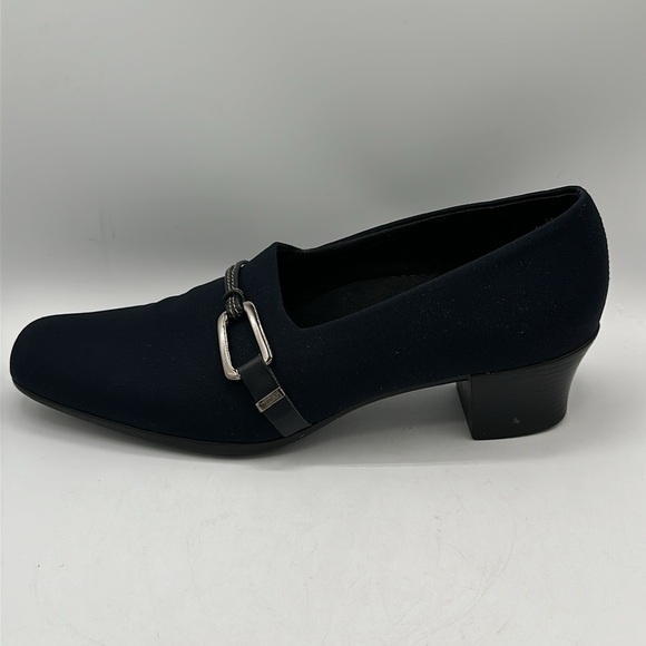 Munro American navy Cindi block heel pumps, size 7M - Picture 3 of 8